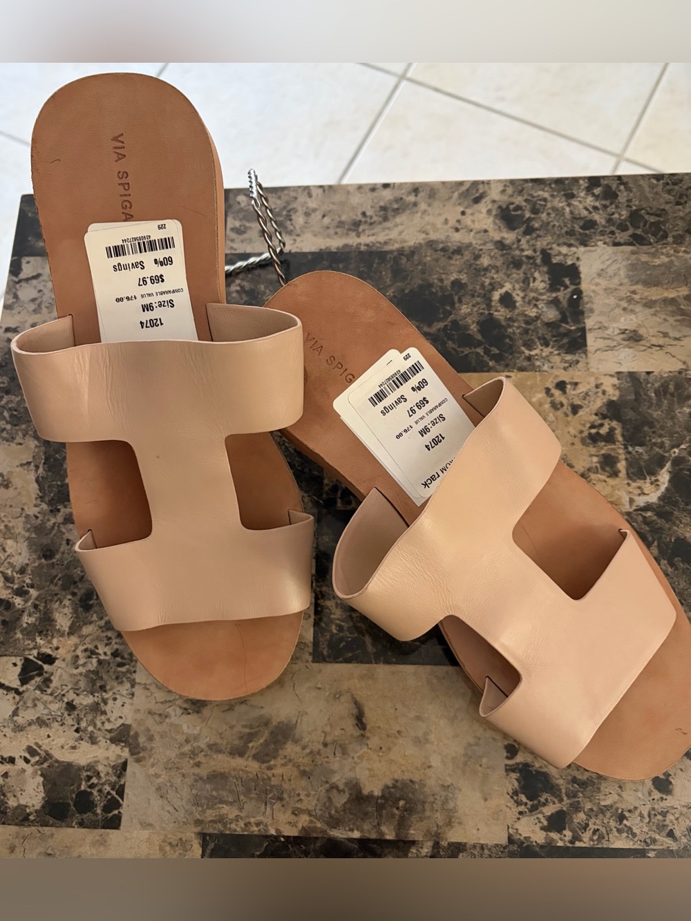 NWT Via Spiga  BLANKA Italian Leather Slide Sandals in Sand  - Size 9